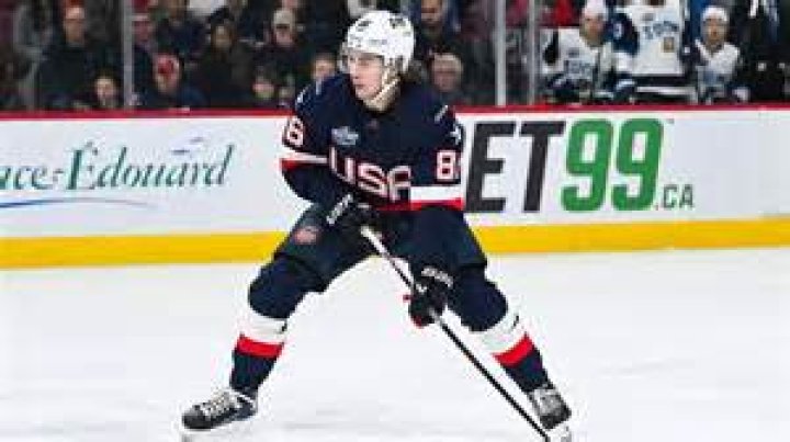 Jake Oettinger Mom Kelly Oettinger and Dad Chris Oettinger