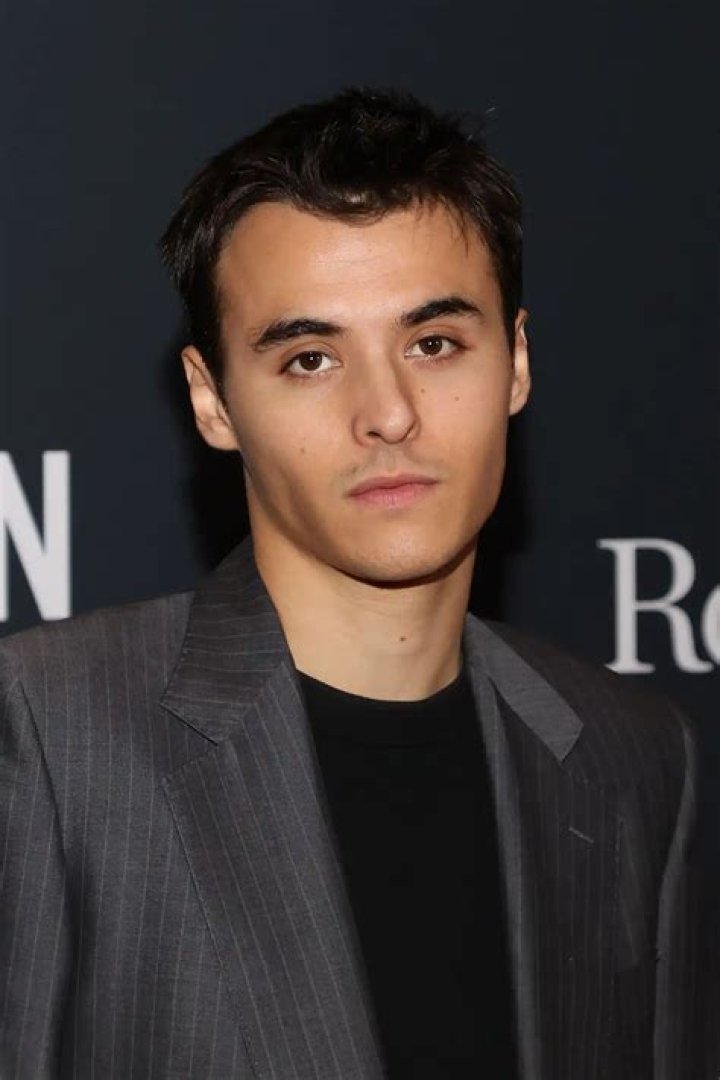 Jake Short Biography; Net Worth, Age, Height, Parents, Siblings, Girlfriend, Movies And TV Shows