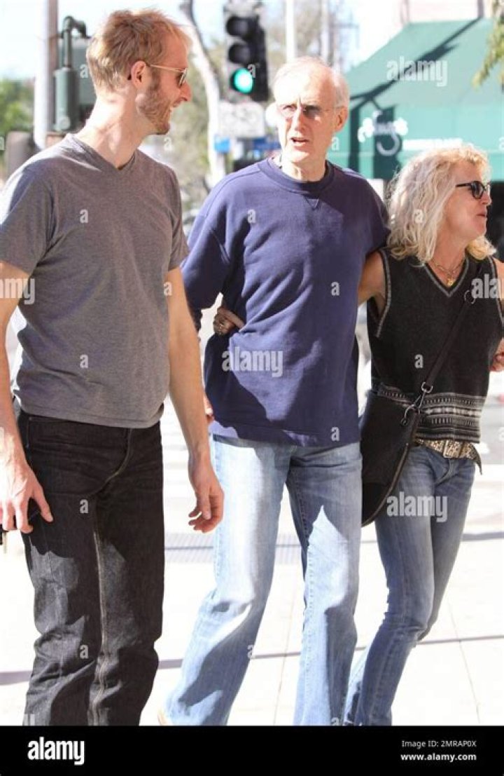 James Cromwell’s Net Worth, Age, Height, Weight, Wife, Kids, Bio-Wiki