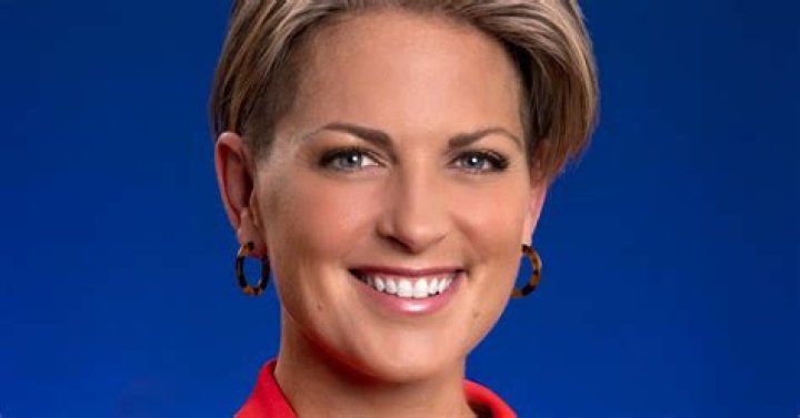 Jamie Yuccas CBS News, Bio, Wiki, Age, Height, Feet, Nationality, Husband, Divorce, Haircut, Salary and Net Worth,