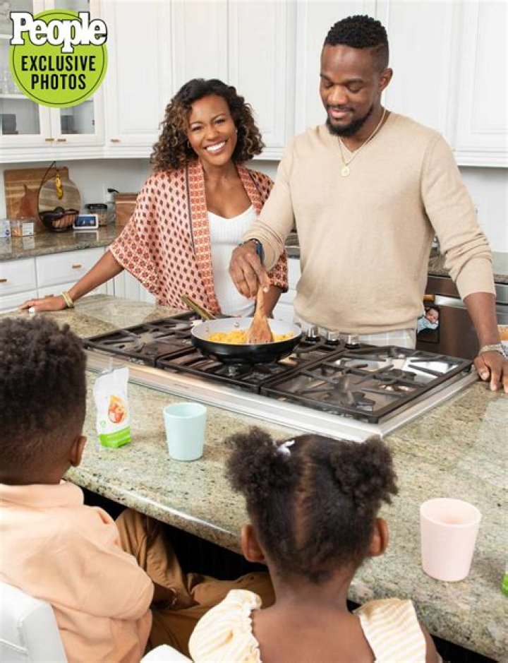 Janai Norman Bio, Age, Family, Husband, Kids, ABC News, Salary