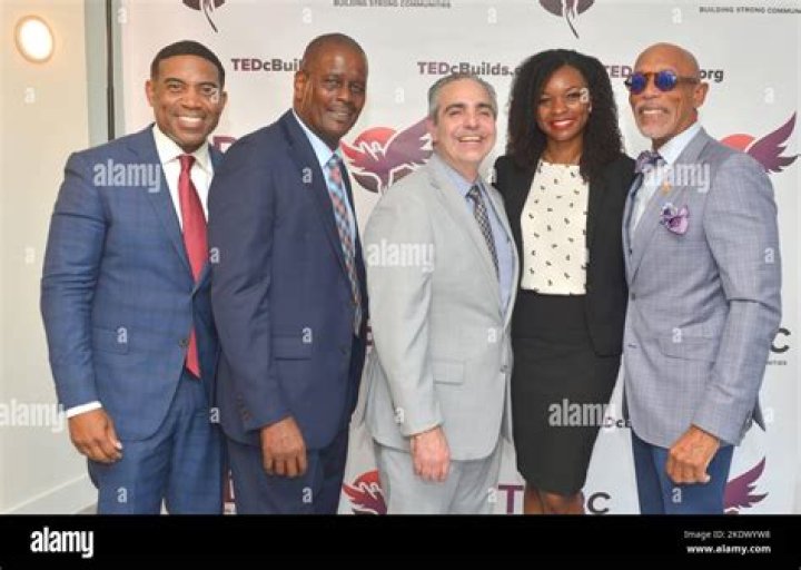 Jawan Strader Wiki, Age, Wife, NBC 6, Family, Hair, Voices, Salary, Net Worth, Height, Instagram