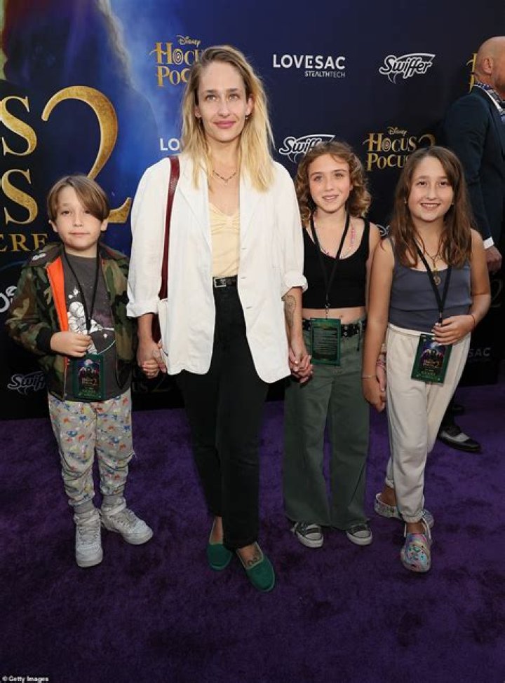 Jemima Kirke Biography,Age,Kids,Pregnant and Divorce