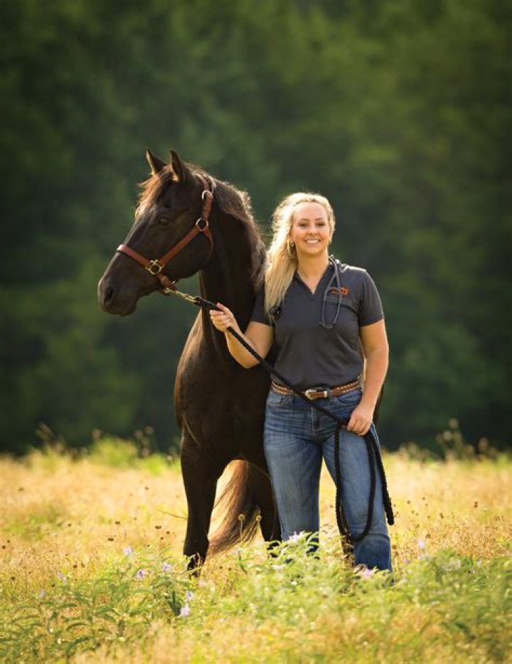 Jenelle Evans’s net worth, fact, career, awards, biography & life story