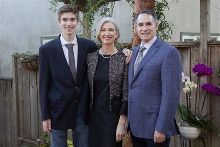 Jennifer Doudna Net Worth, Husband, Bio, Age, CRISPR, Books, Children