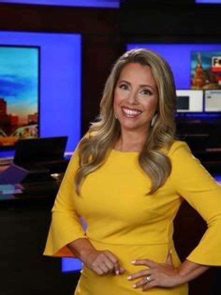 Jennifer Waddell (FOX 17) Bio, Wiki, Height, Husband, Married, Salary, Net Worth, FOX 17 News, Instagram
