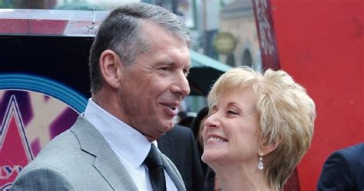 Jim McMahon: Girlfriend, net worth, tattoos, smoking & body facts