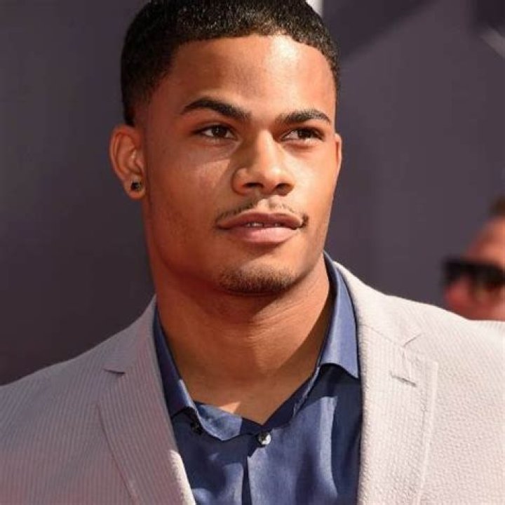 Jordan Calloway (Actor) Wiki, Bio, Age, Height, Weight, Girlfriend, Net Worth, Family, Facts
