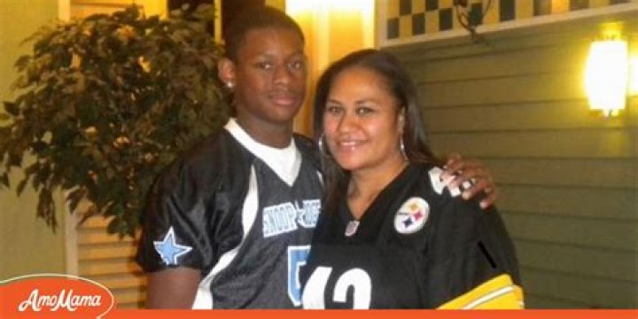 Juju Smith Schuster Parents: Who Are Sammy and Lawrence Schuster? Family And Ethnicity