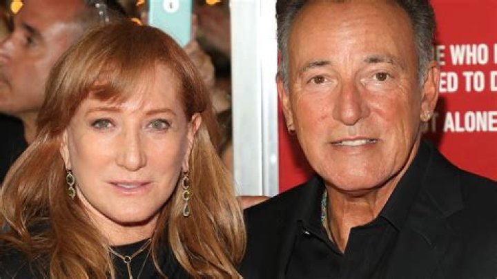 Julianne Phillips – Bio, Family Life, Facts About Bruce Springsteen’s Ex-Wife
