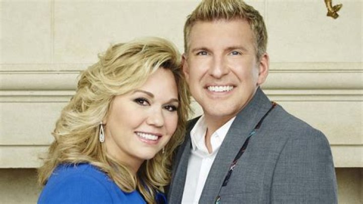 Julie Chrisley First Husband, Wedding Photo, Children, Wiki, Young, Weight Loss, Birthday
