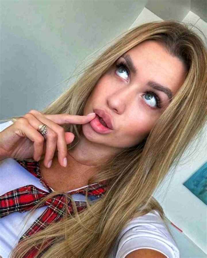 Justyna Jalowiecka Height, Weight, Net Worth, Age, Birthday, Wikipedia, Who, Nationality, Biography