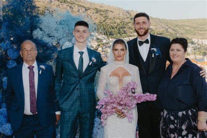 Jusuf Nurkic Father Hariz Nurkic and Brother Kenan Nurkić, Family Facts and More