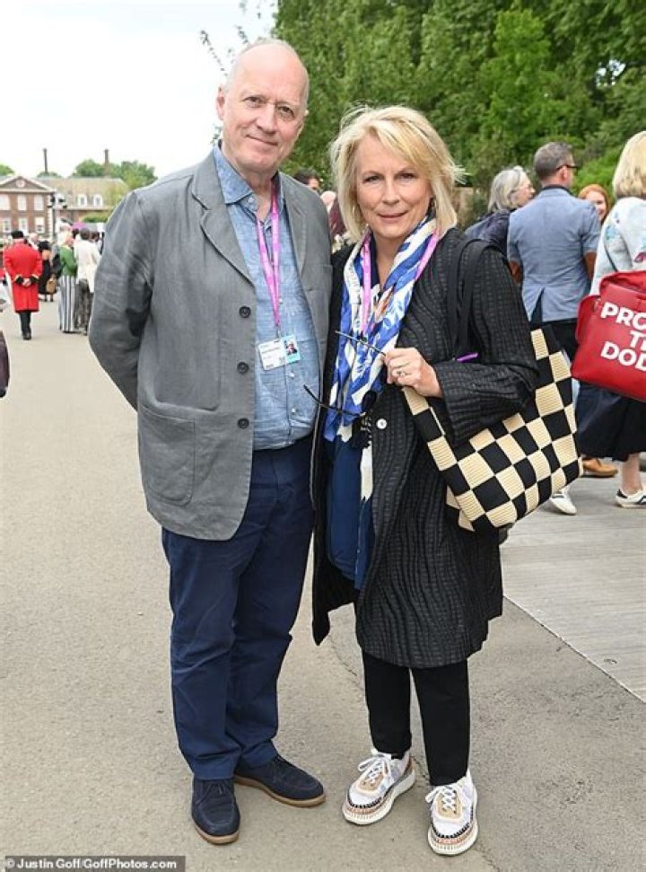 Kate Saunders Husband: Was Kate Saunders Married?