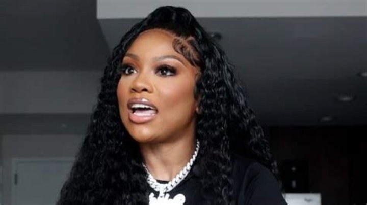 Kayla B And Momo Involved In A Fight As But What Was It About? Twitter Video & Reactions To Follow