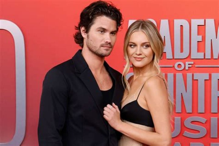 Kendall Nicole Stokes Age, Birthday, Wiki: Chase Stokes Sister