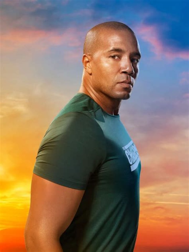 Laterrian Wallace Height, Weight, Net Worth, Age, Birthday, Wikipedia, Who, Nationality, Biography