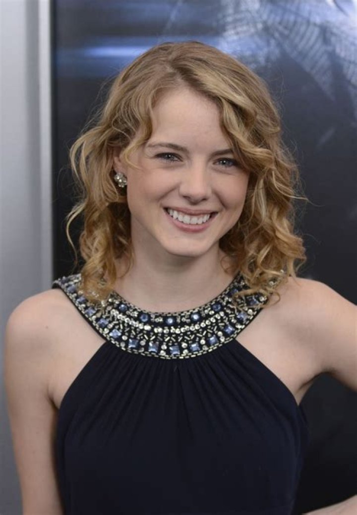 Laura Slade Wiggins Net Worth: Bio, Wiki, Age, Family, Husband, and Shameless