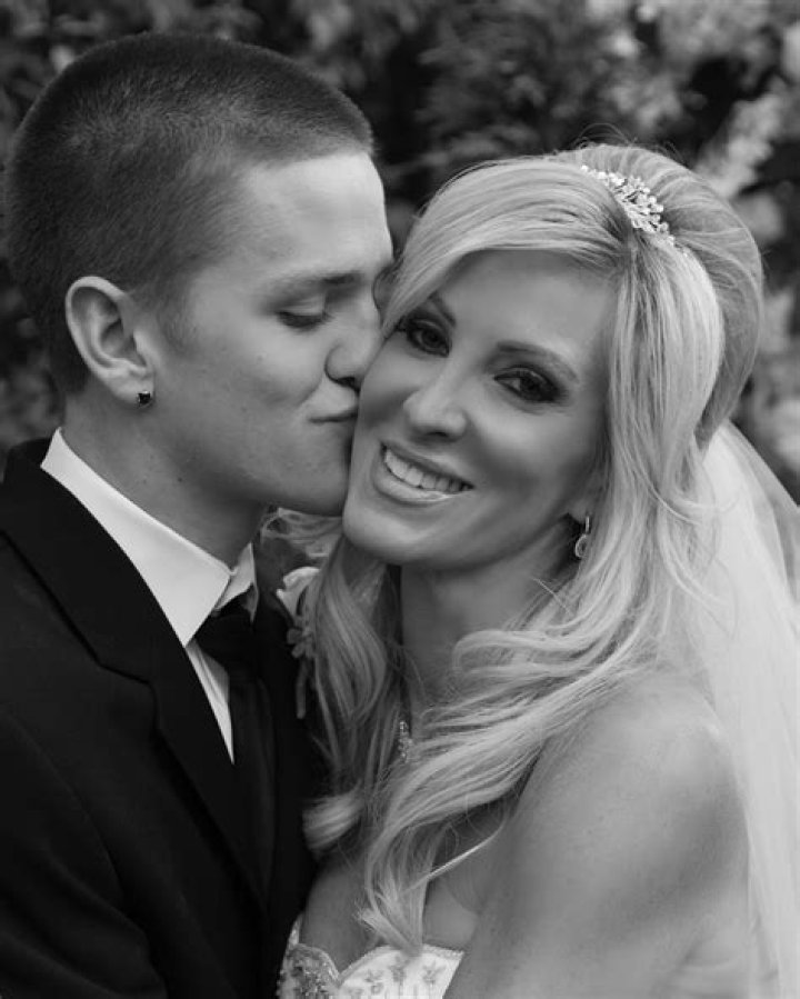 Lauri Waring Peterson’s Net Worth, Biography, Career, Awards, Fact and Life Story