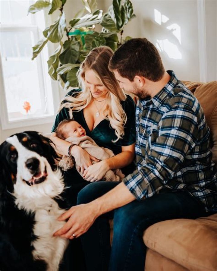 Leah Linscheid Age, Wikipedia, Biography, Net Worth, Married, Family, Parents