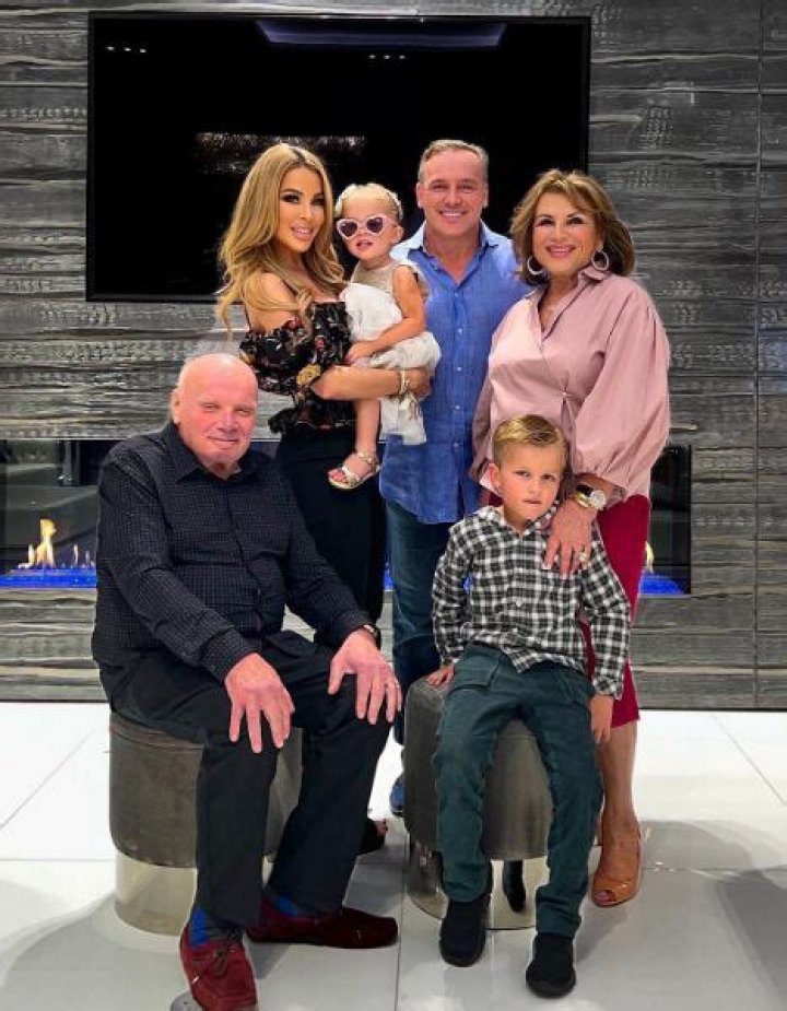 Leonard Hochstein Wiki, Biography ,Age, Height, Wife, Kids, Family, Net Worth