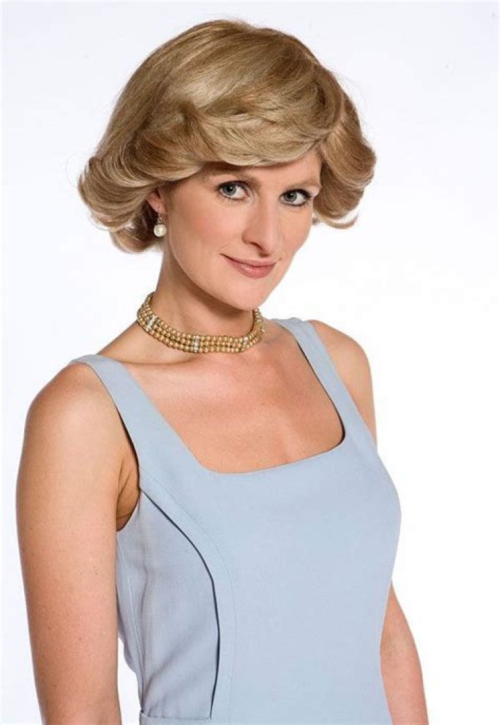 Lesley Harcourt