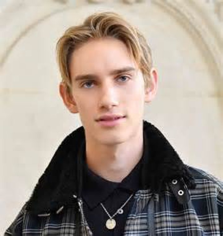 Levon Roan Thurman-Hawke Wikipedia, Age, Photos, Parents, Instagram, Wiki, Biography