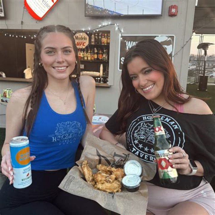 Lily Holleman Age, Wikipedia, Height, Instagram, Partner, Net Worth