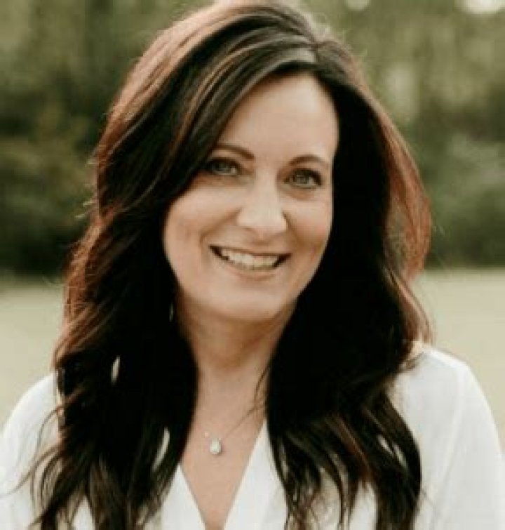 Lysa TerKeurst Bio, Age, Height, Husband, kids, Net Worth, Books, Ministry