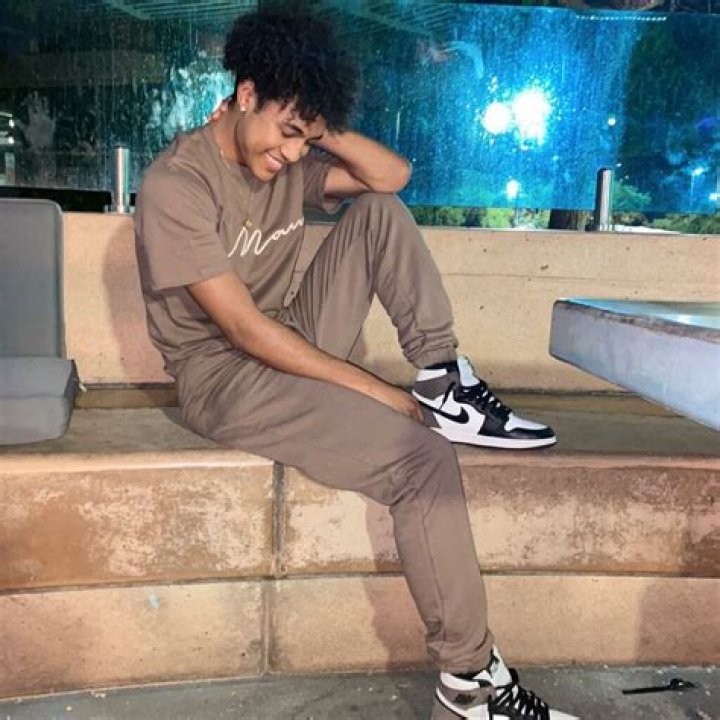 Maddie Lomax Age, Wiki, Bio Height, Instagram, Boyfriend