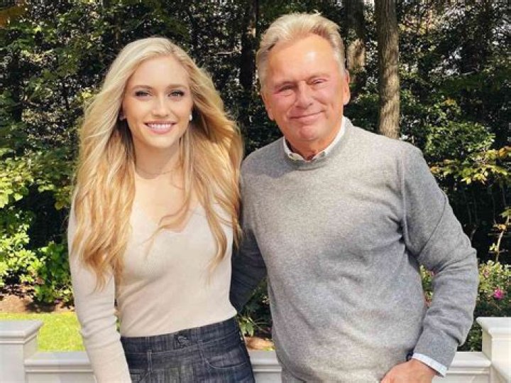 Maggie Sajak Bio, Wiki, Age, Parents, Husband, WOF, Songs, and Net Worth.