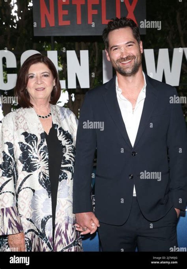 Manuel Garcia-Rulfo Bio, Net Worth, Height, Weight, Girlfriend, Net Worth