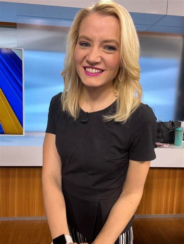 Marissa Hollowed Bio, Wiki, Age, Education, Husband, KMOV, Son, and Net Worth.