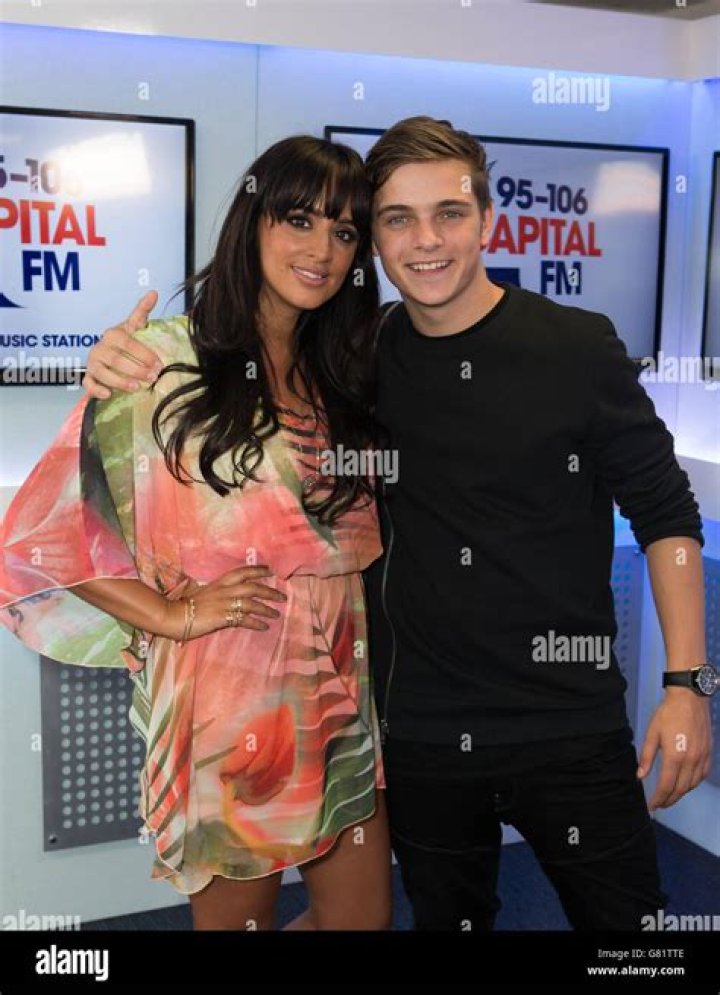 Martin Garrix: Girlfriend, net worth, tattoos, smoking & body facts