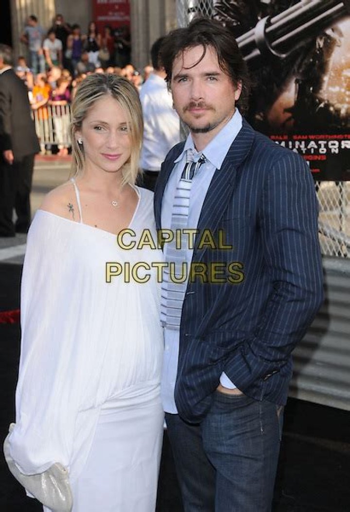 Matthew Settle Bio, Wiki, Age, Height, Wife, Movies and Net Worth