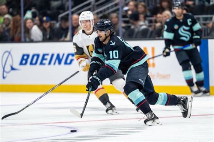 Matty Beniers Height, Weight, Net Worth, Age, Birthday, Wikipedia, Who, Nationality, Biography