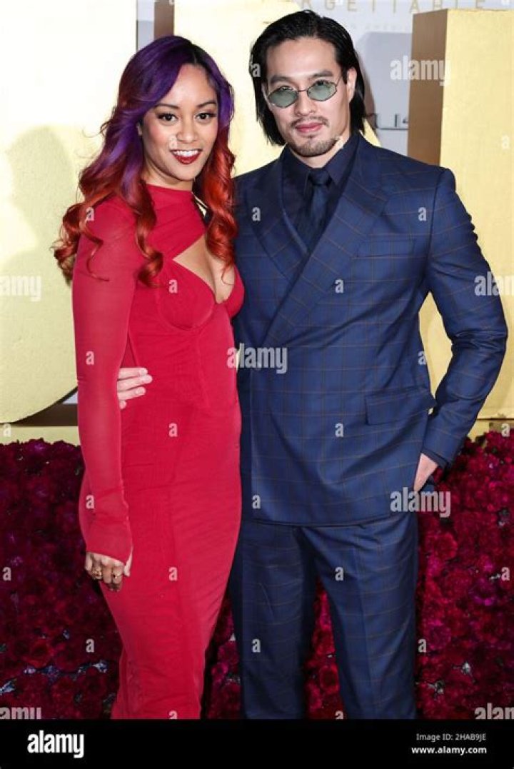 Meet Desmond Chiam Wife Sami Jayne, Family Photos Never Seen Before