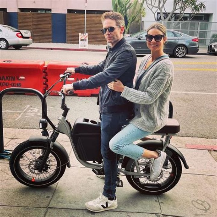 Meet Glenn Howerton’s wife Jill Latiano