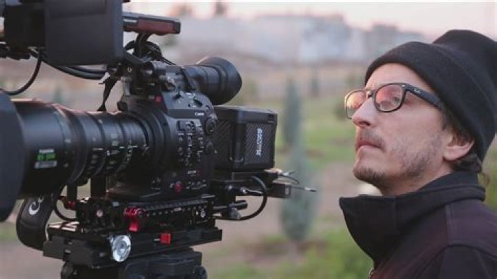 Meet Mami Renaud Brother Of Brent Renaud Craig Renaud Wife And Explore Wikipedia And Family Details