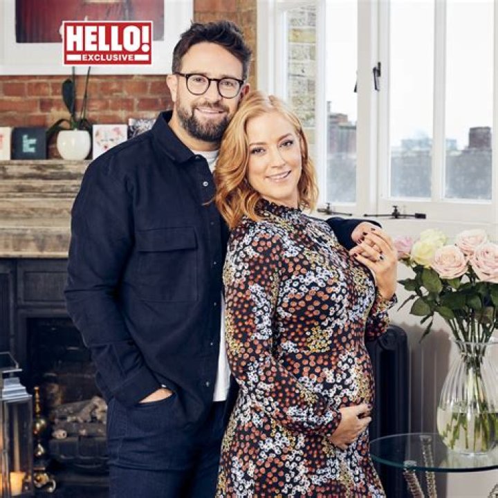 Meet Sarah Jane Mee Husband Ben Richardson- Children Net Worth Twitter Explored Of TV Reporter