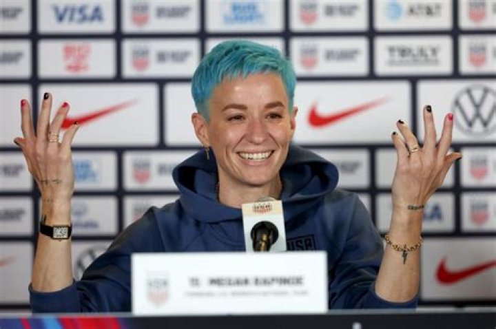 Megan Rapinoe: Fiancée, net worth, tattoos, smoking & body measurements