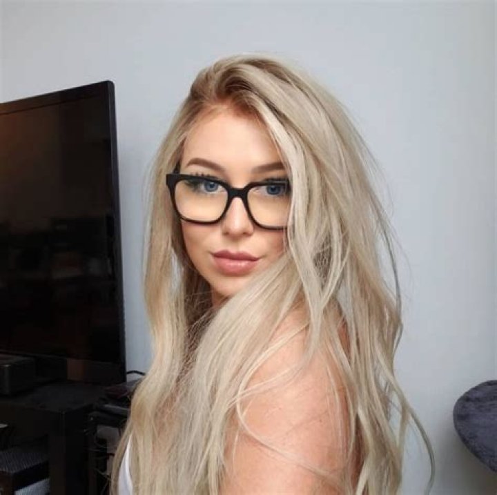 Mikaylah Wiki, Bio, Age, Height, Weight, Photos leaked on Twitter and Reddit