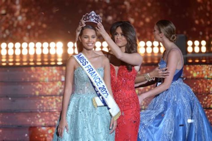 Miss Guadeloupe: Who Are Indira Ampiot Parents? Mother Beatrice Tejou And Father Didier Ampiot