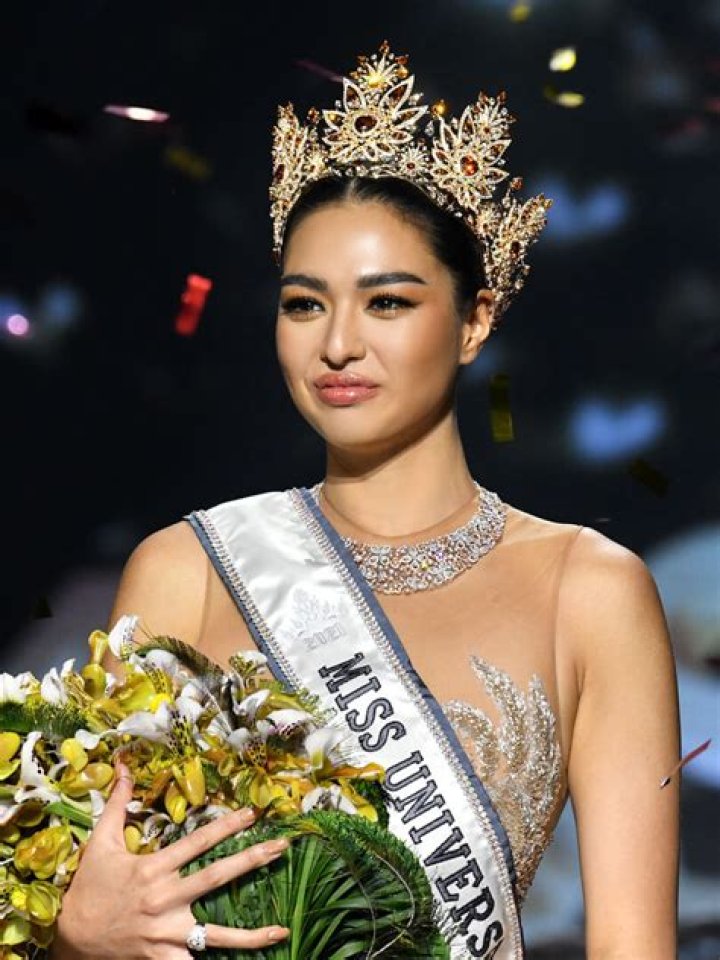 Miss Universe Thailand: Anchilee Scott-Kemmis Wikipedia, Weight, Wiki, Birthday, Parents, Flag
