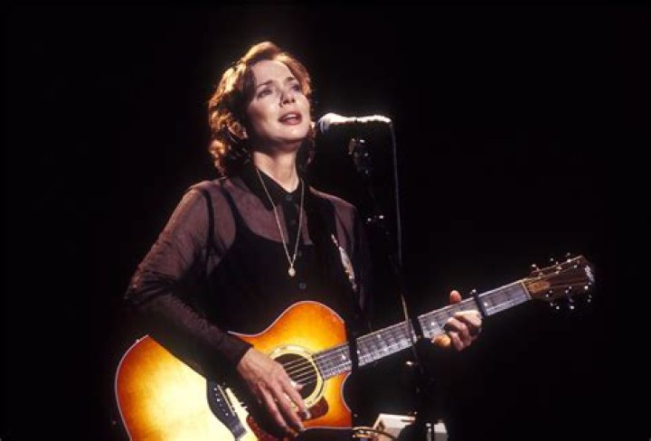 Nanci Griffith Is Dead At The Age of 68 – More On Her Family