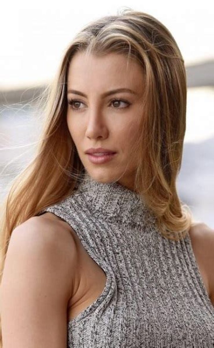 Natasha Hall Age, Wiki, Biography, Height, Partner, Instagram