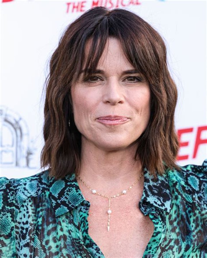 Neve Campbell’s Net Worth, Age, Height, Weight, Husband, Kids, Bio-Wiki