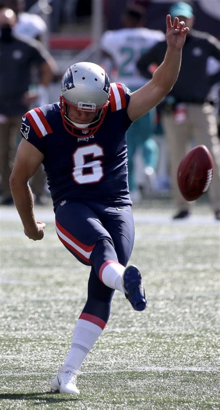 Nick Folk Biography