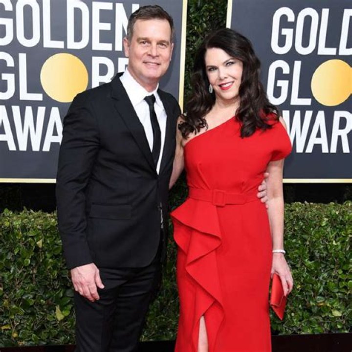 Peter Krause Biography, Age, Son, Girlfriend, Net Worth, TV Shows and Movies