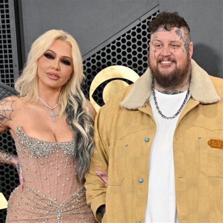 Rapper Jelly Roll and His Wife Bunnie Xo’s Age and Net Worth Compared